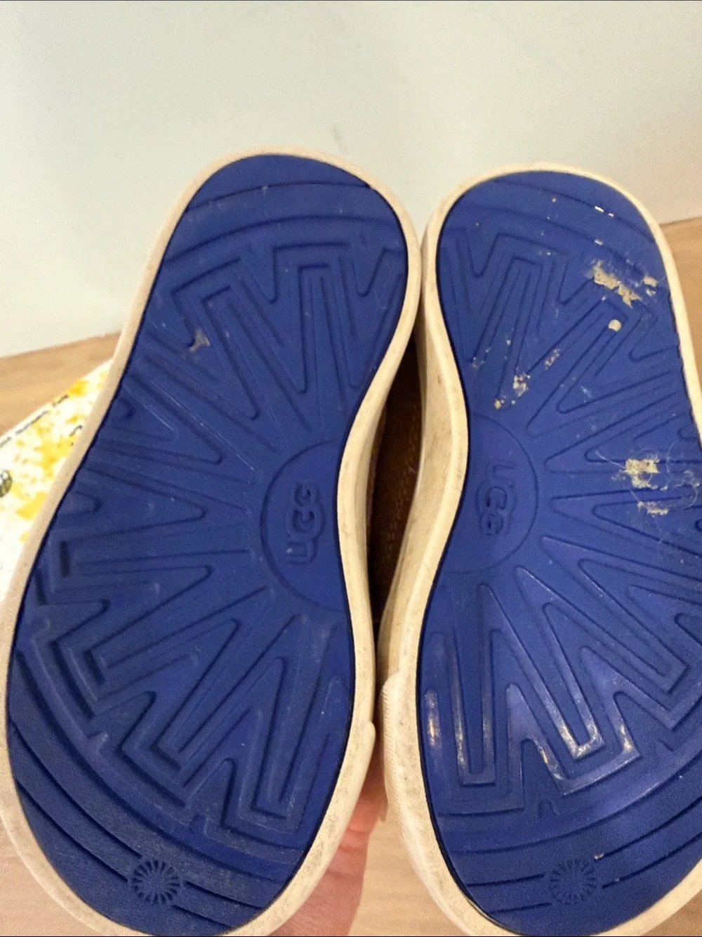 UGG Kids Brown and Tan Slip-On Leather Shoes Rennon Low size 8